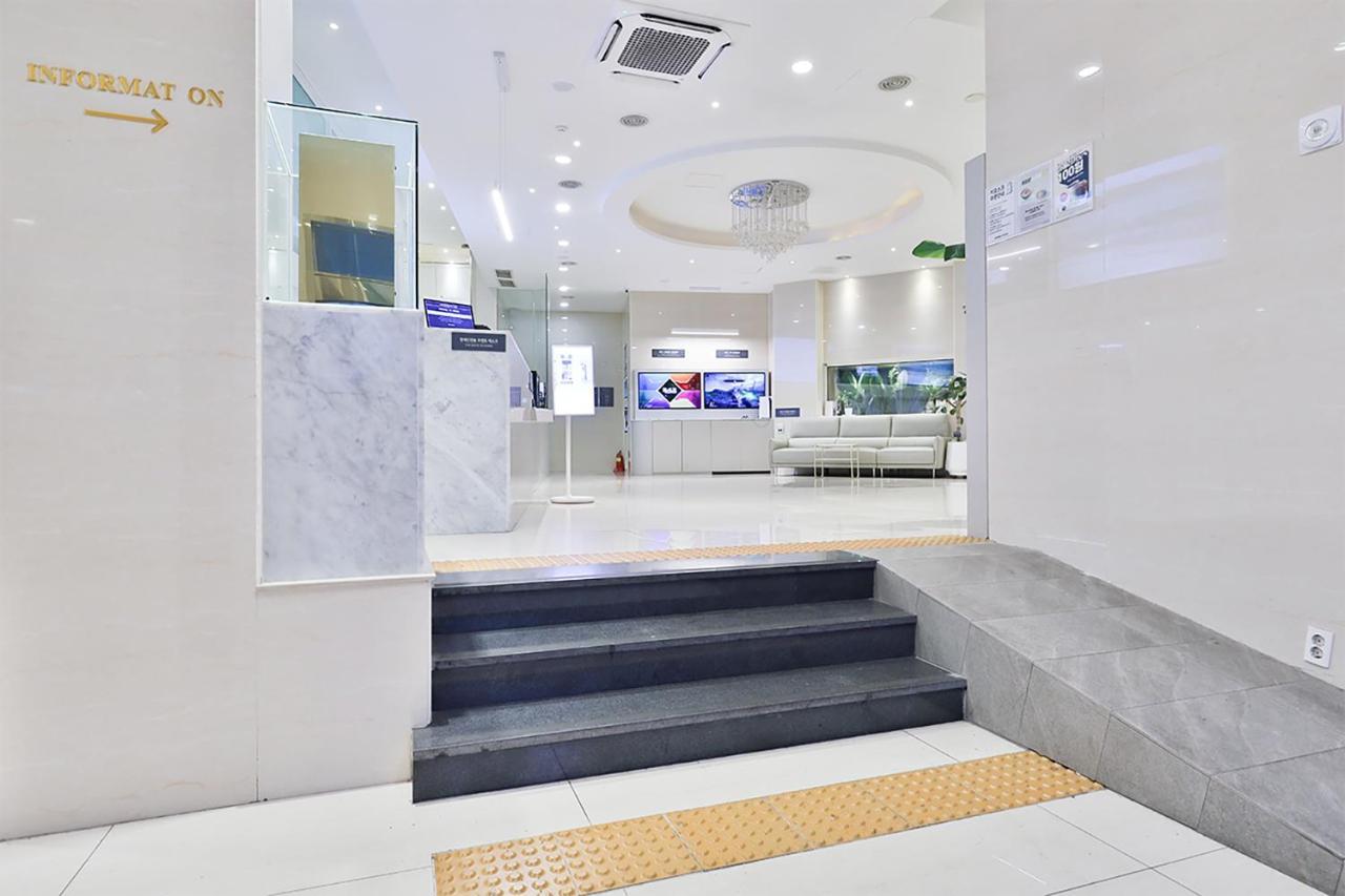 Shire Hotel Seomyeon Busan Bagian luar foto