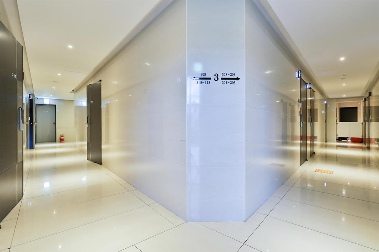 Shire Hotel Seomyeon Busan Bagian luar foto